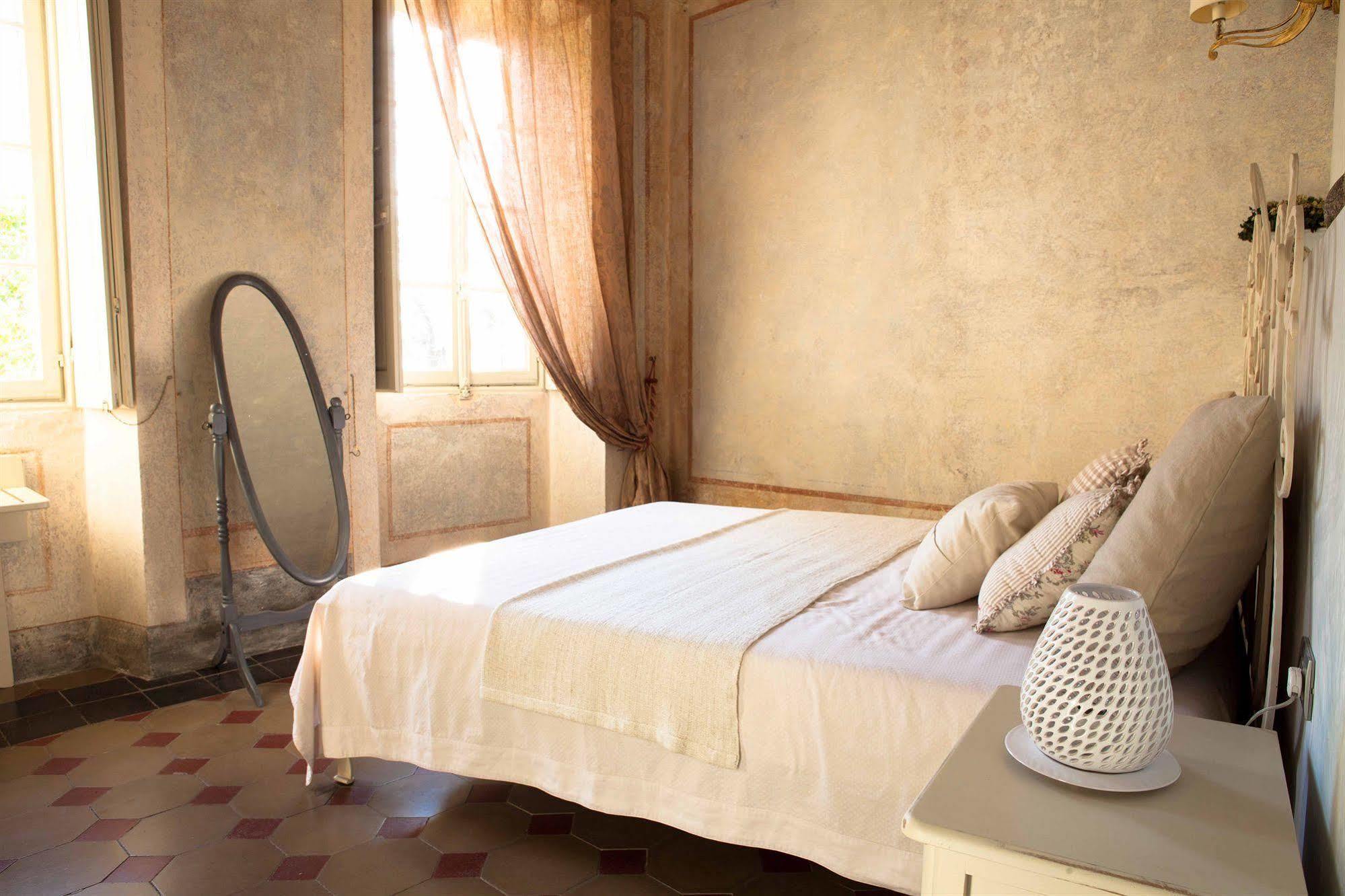 Regina Teodolinda Suites Laglio Ngoại thất bức ảnh