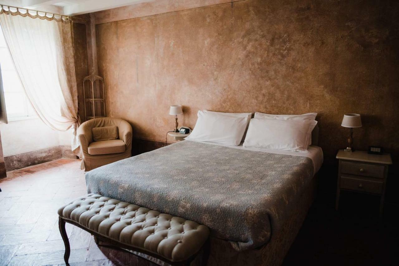 Regina Teodolinda Suites Laglio Ngoại thất bức ảnh